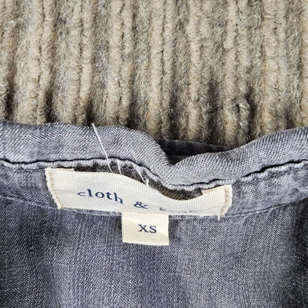 Cloth + Stone Anthropologie Women Sz XS Button Down Shirt Long Sleeve distressed - Picture 4 of 5